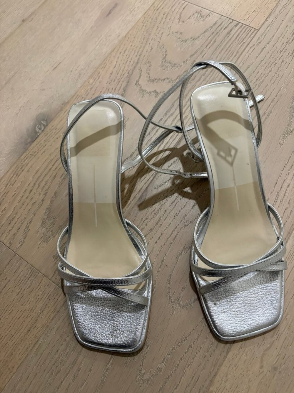 Dolce Vita Manji Heels Silver Metallic Leather Size 6